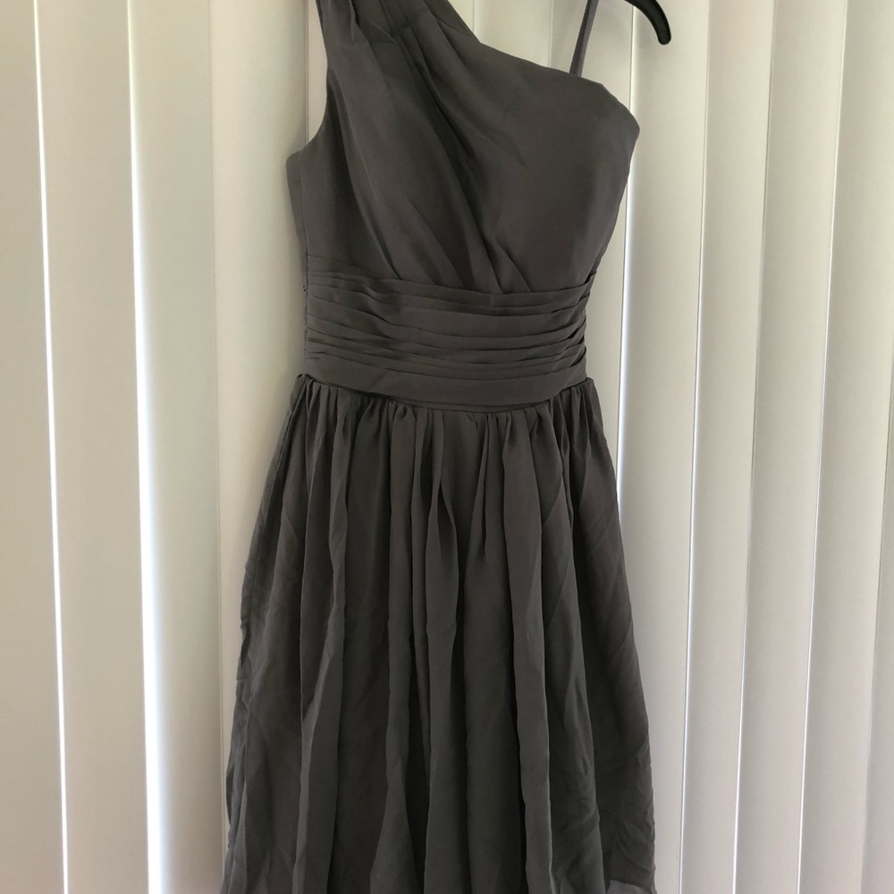 Formal Or Bridesmaids Dress.     Size USA 4 - Picture 2 of 8
